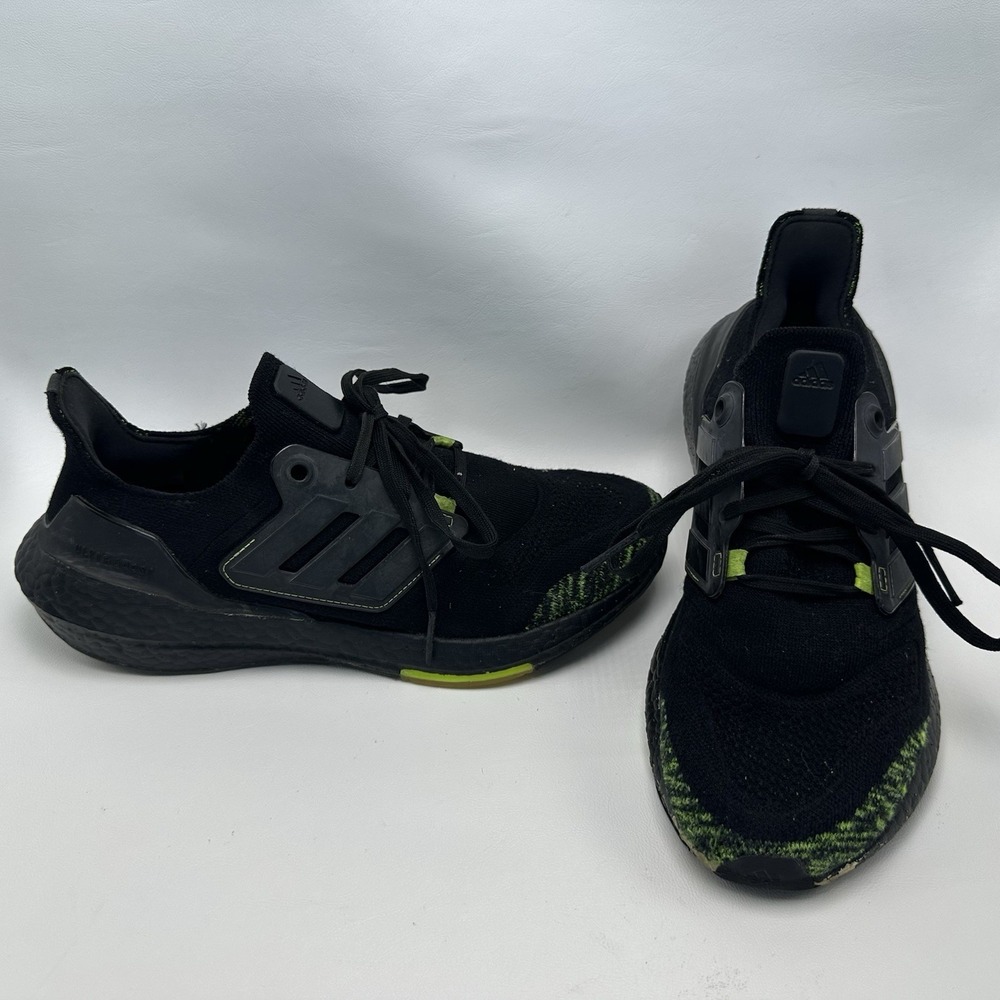 Adidas Ultraboost 22 GX5915 Mens 7.5 Black/Yellow Running Sneakers Shoes